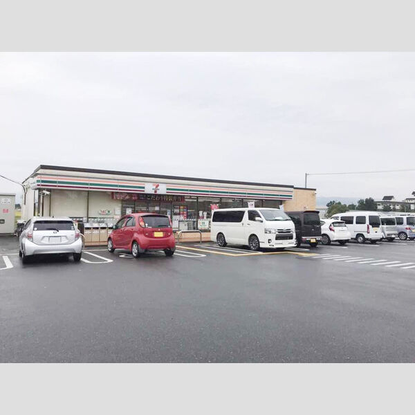 現地周辺 (セブン-イレブン 香芝北今市店(2900m))