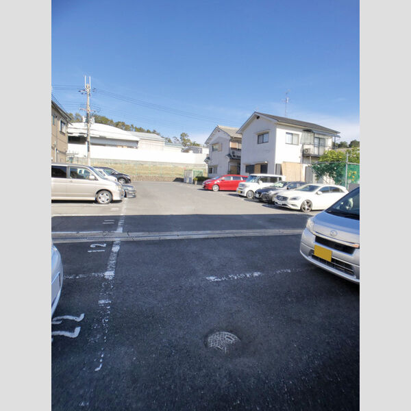 駐車場 (駐車場)