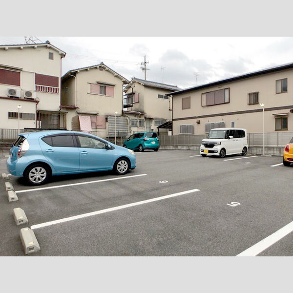 駐車場 (駐車場)