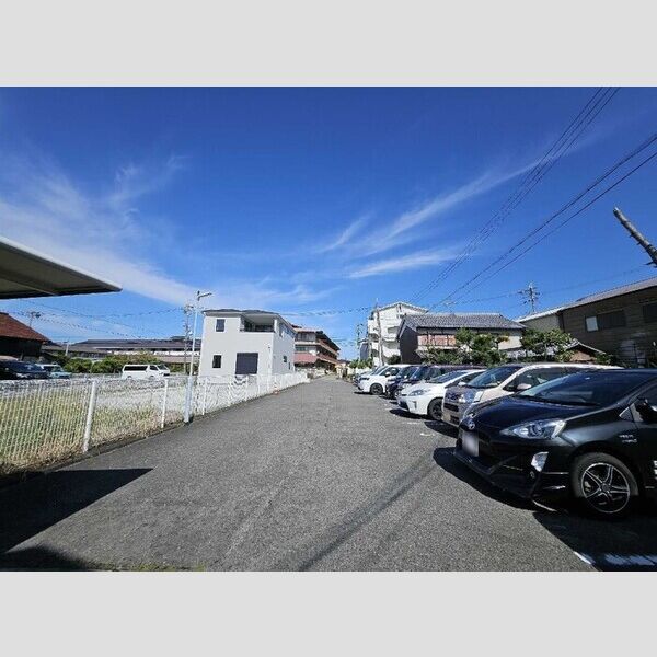 駐車場 (駐車場)