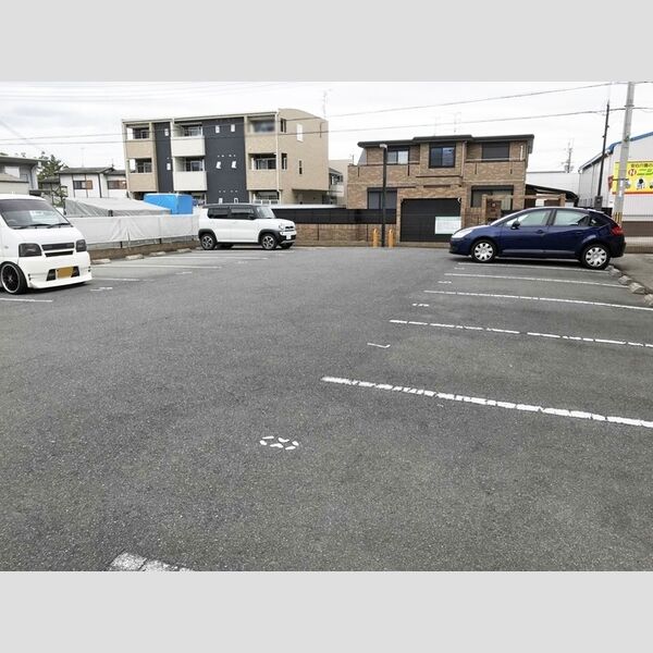 駐車場 (駐車場)
