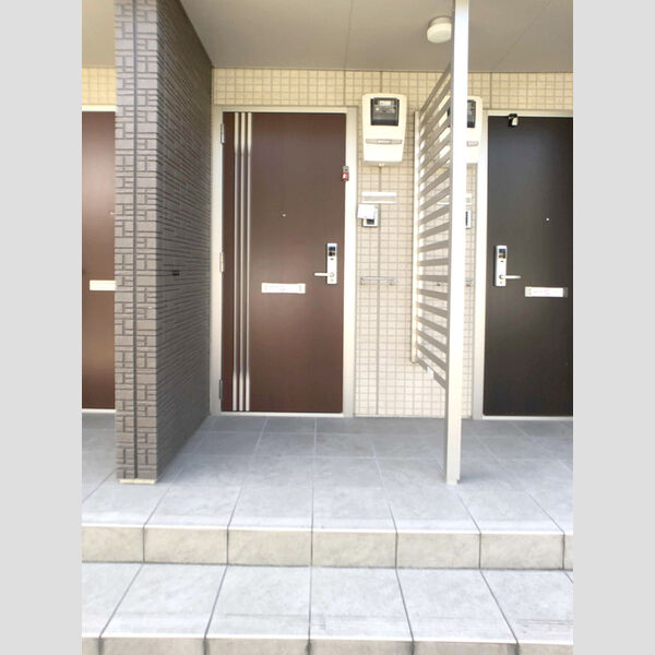 エントランス (エントランス)