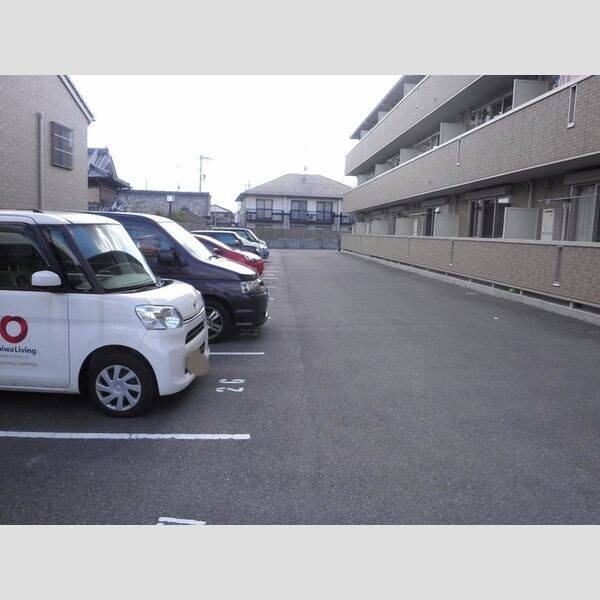 駐車場 (駐車場)