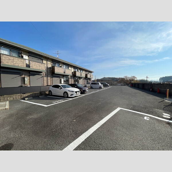 駐車場 (駐車場)