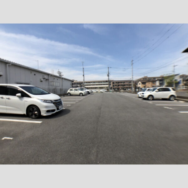 駐車場 (駐車場)