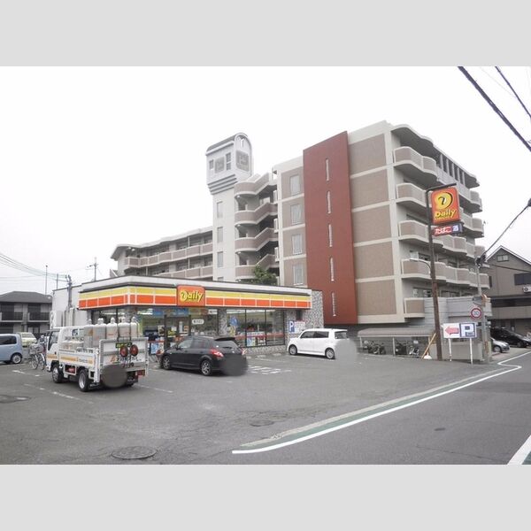 現地周辺 (デイリーヤマザキ 徒歩9分(650m))