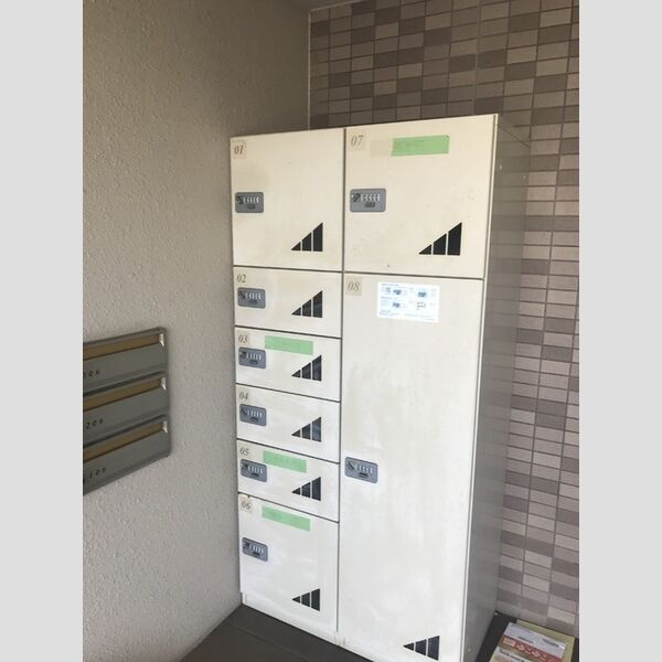 現地周辺 (宅配ボックス)