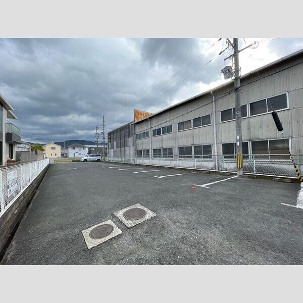 駐車場 (駐車場)