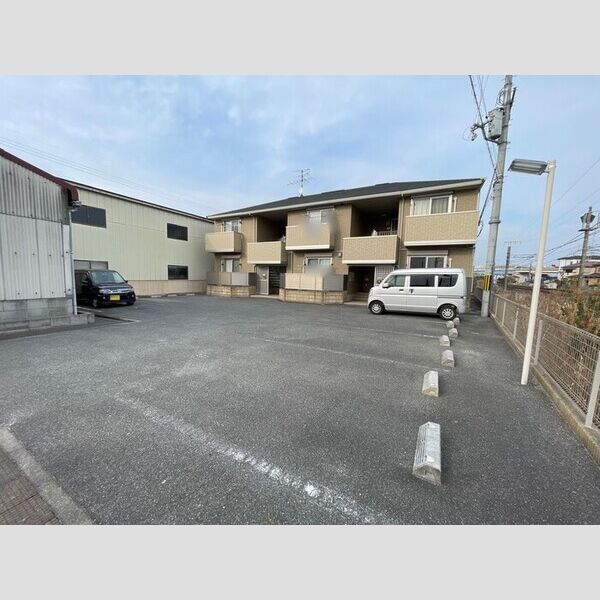 駐車場 (駐車場)