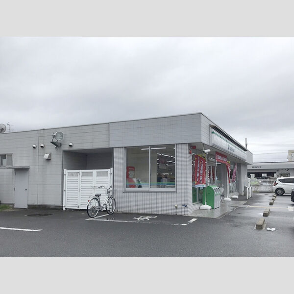 現地周辺 (ファミリーマート)