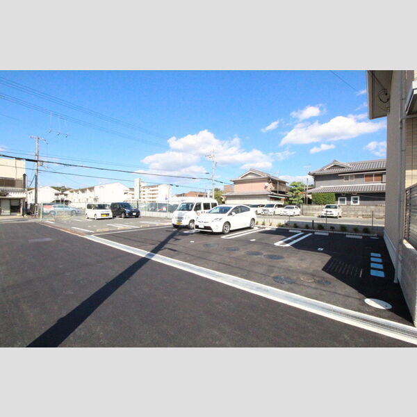 駐車場 (駐車場)