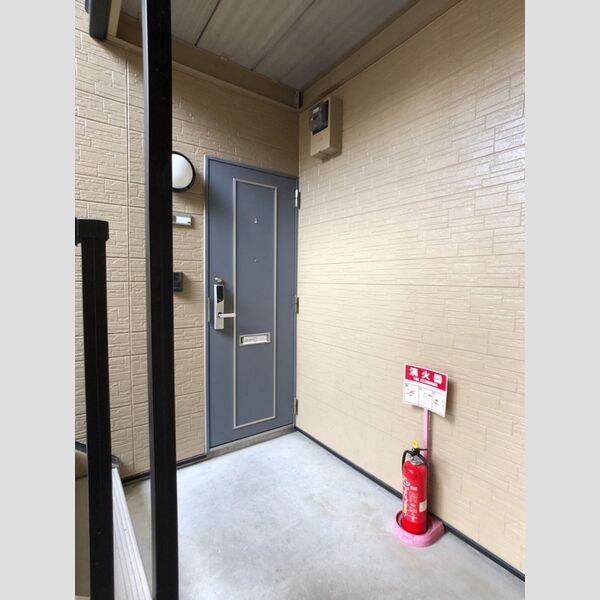 エントランス (エントランス)