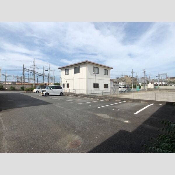 駐車場 (駐車場)