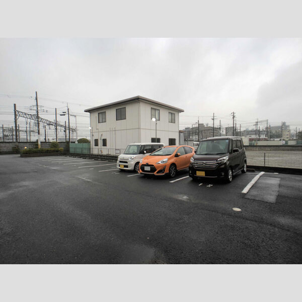 駐車場 (駐車場)