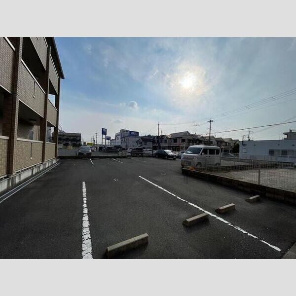 駐車場 (駐車場)
