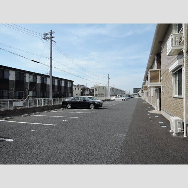 駐車場 (駐車場)