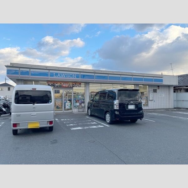 現地周辺 (ローソン)