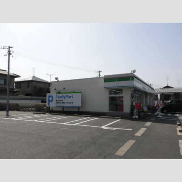 現地周辺 (ファミリーマート桜井薬師町店　徒歩9分(659m))