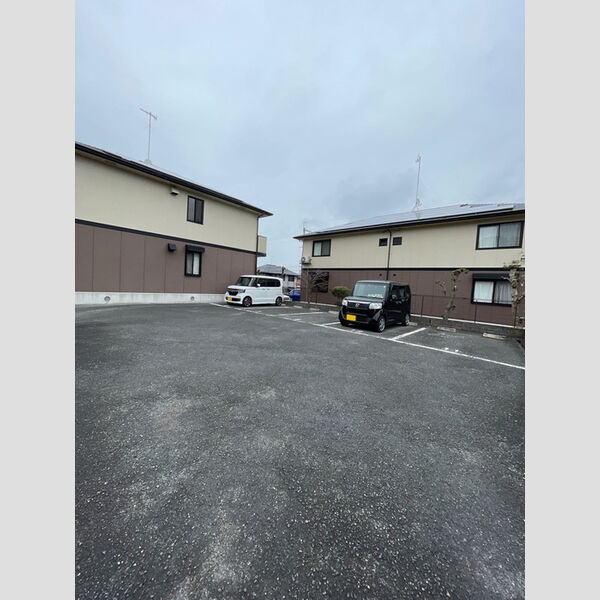 駐車場 (駐車場)