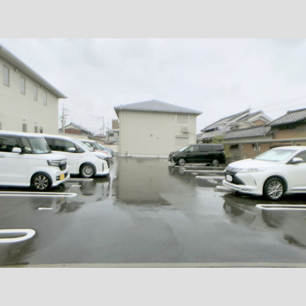 駐車場 (駐車場)