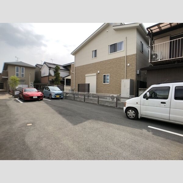 駐車場 (駐車場)