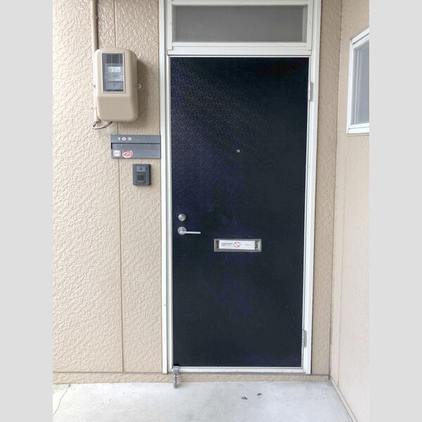 エントランス (エントランス)