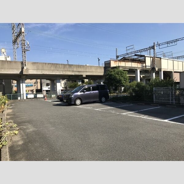 駐車場 (駐車場)