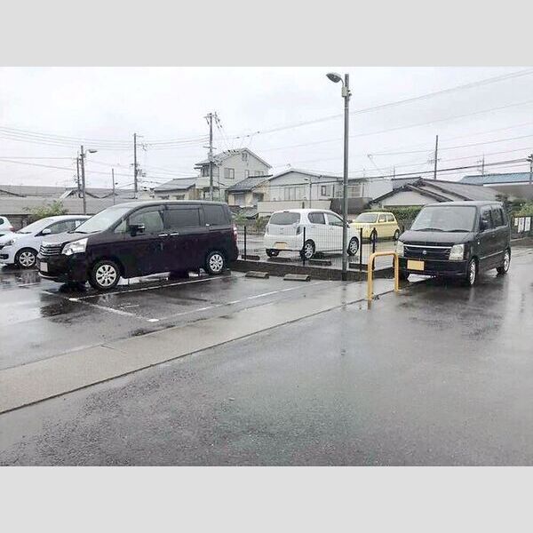 駐車場 (駐車場)