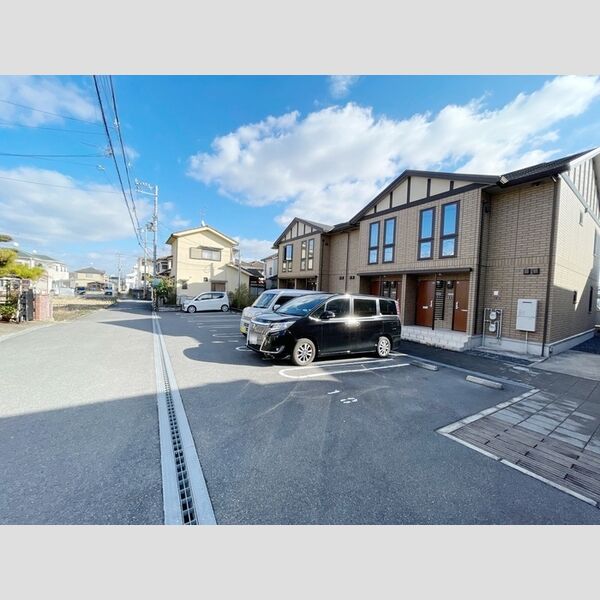 駐車場 (駐車場)