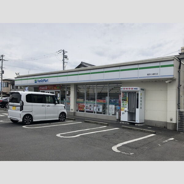 現地周辺 (ファミリーマート)