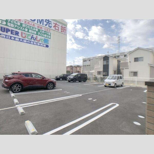 駐車場 (駐車場)