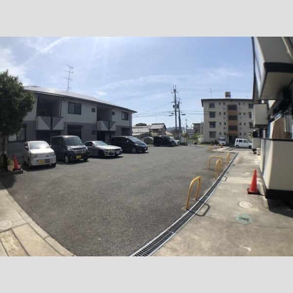 駐車場 (駐車場)