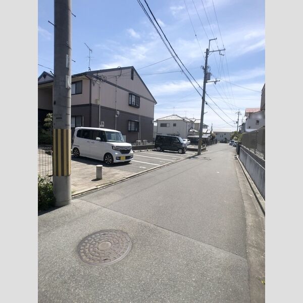 駐車場 (駐車場)