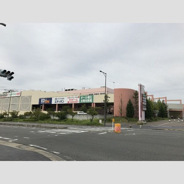 現地周辺 (ガーデンモール木津川)