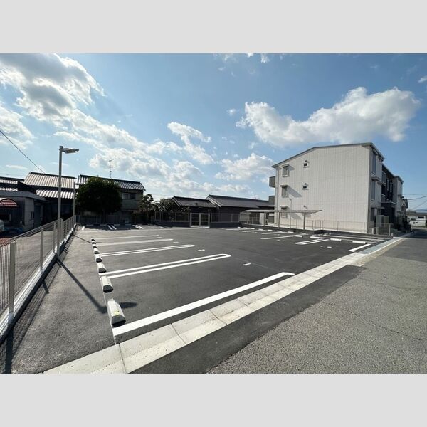 駐車場 (駐車場)