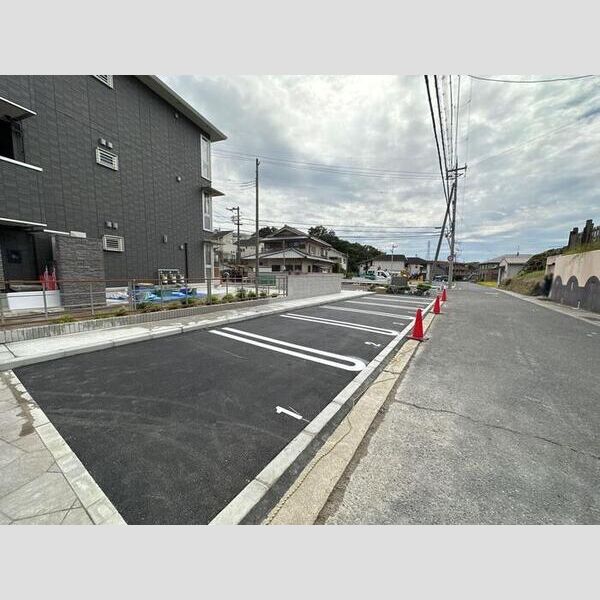 駐車場 (駐車場)