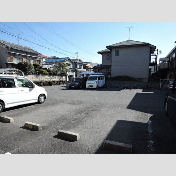 駐車場 (駐車場)