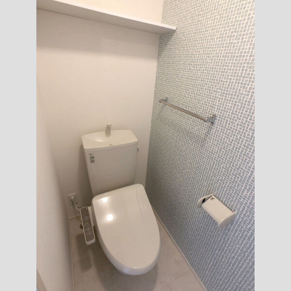 トイレ (温水洗浄便座)