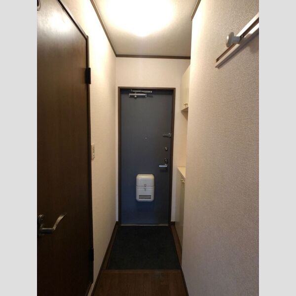 玄関 (玄関)