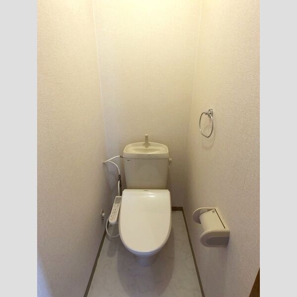 トイレ (温水洗浄便座)