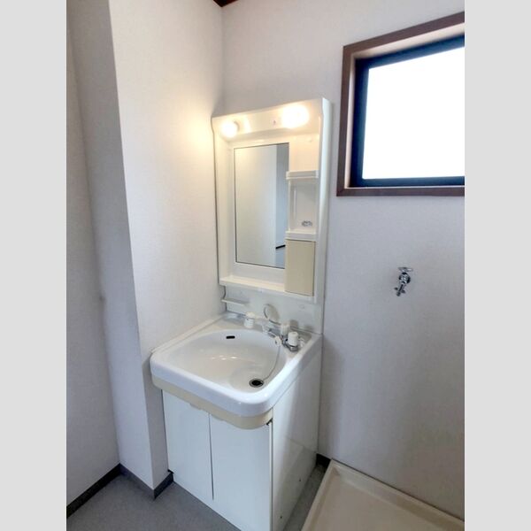 洗面所 (洗髪洗面化粧台)