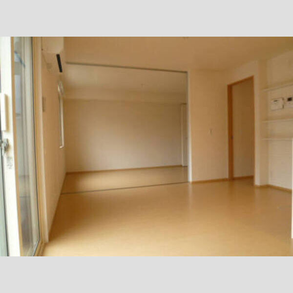 居室・リビング (LDK～洋室の雰囲気です。(エアコン一基備付))