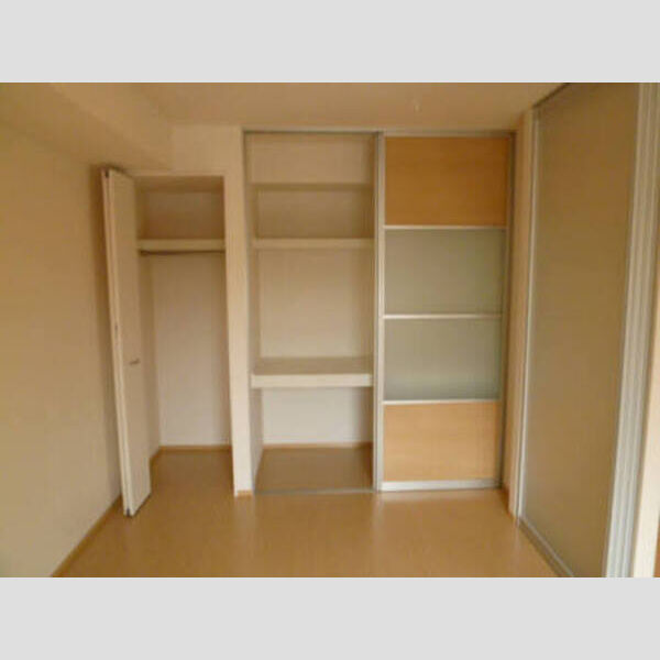 収納 (収納たっぷりで荷物もスッキリ!)