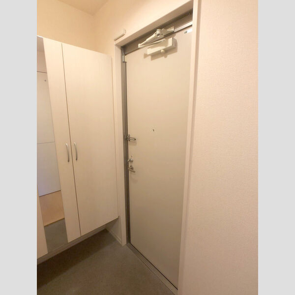 玄関 (玄関)