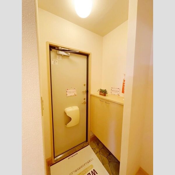 玄関 (玄関)