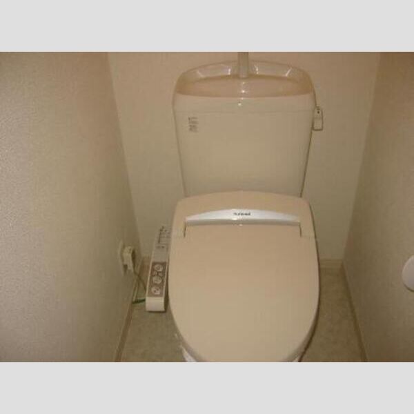 トイレ (温水便座)