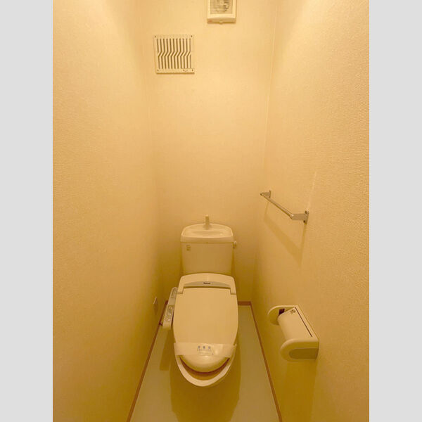 トイレ (温水洗浄便座)