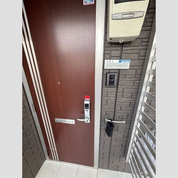 その他 (玄関扉)