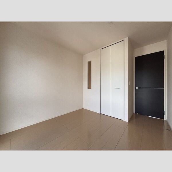 その他 (北東洋室)