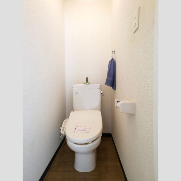 トイレ (温水洗浄便座)